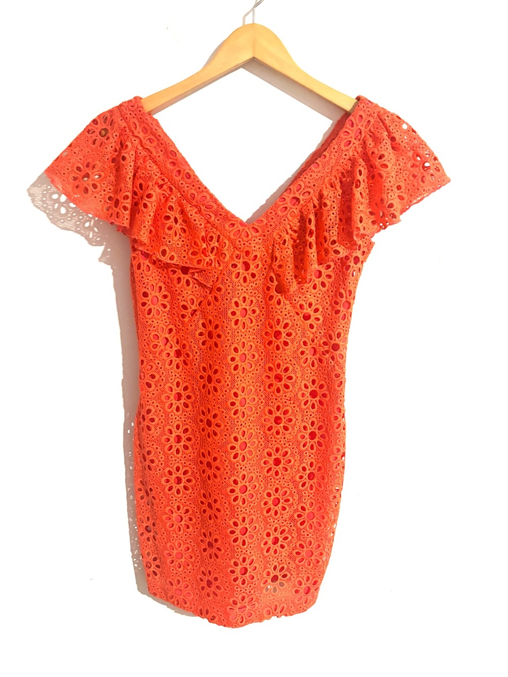 Trina Turk Size S Orange Eyelet Flutter Ruffle-Shoulder Dress